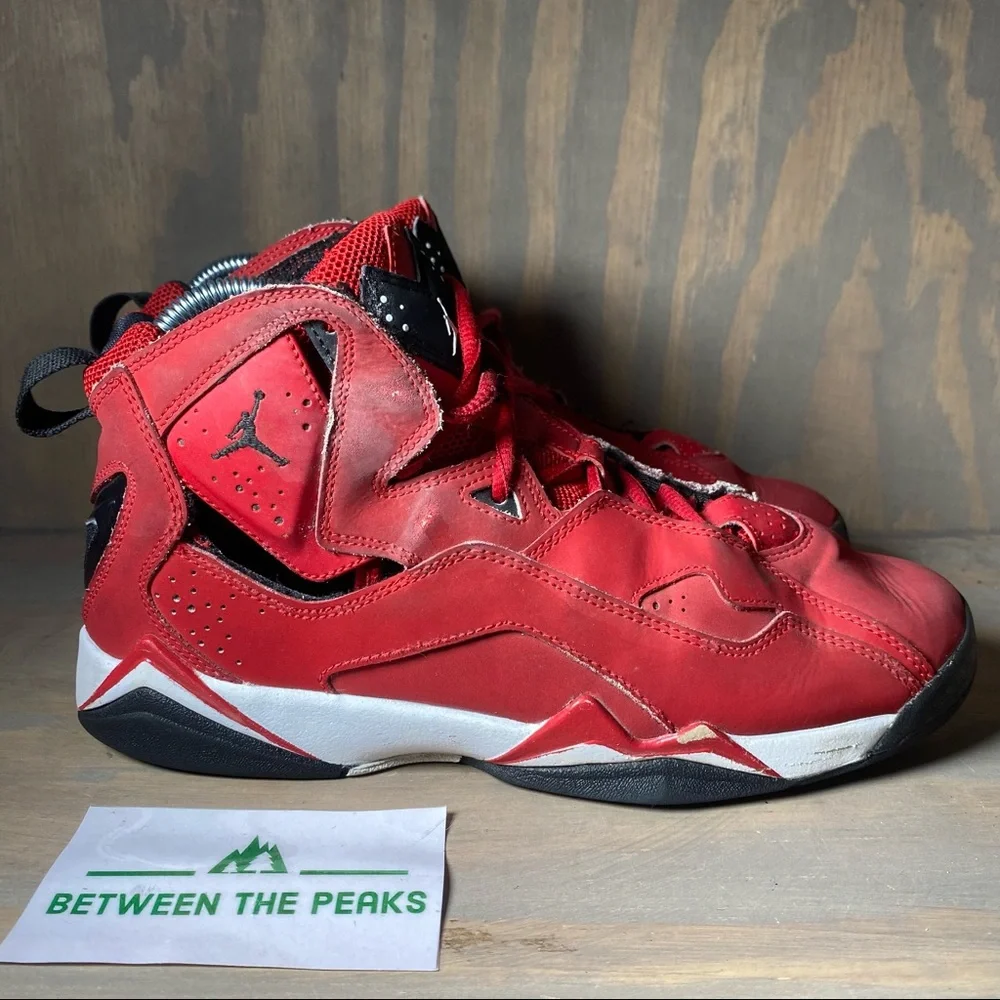 Jordan True Flight GS Gym Red Shoes 7Y